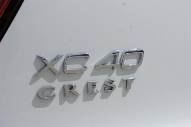 new 2025 Volvo XC40 car, priced at $45,485