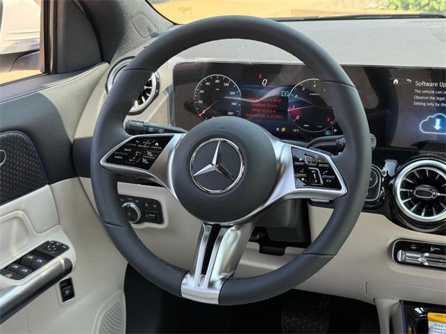 new 2025 Mercedes-Benz GLA 250 car, priced at $47,295