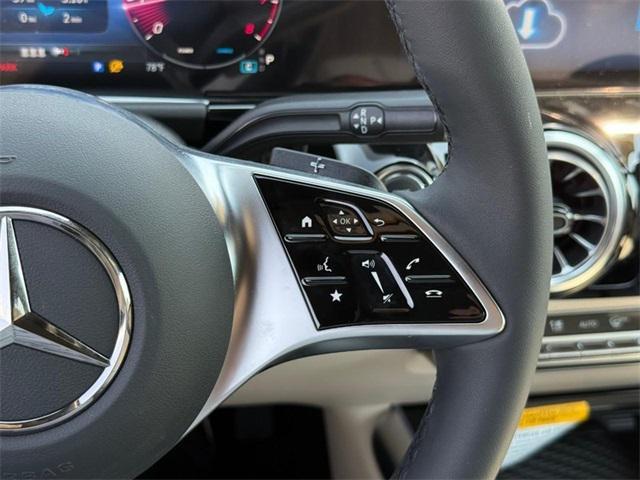 new 2025 Mercedes-Benz GLA 250 car, priced at $47,295