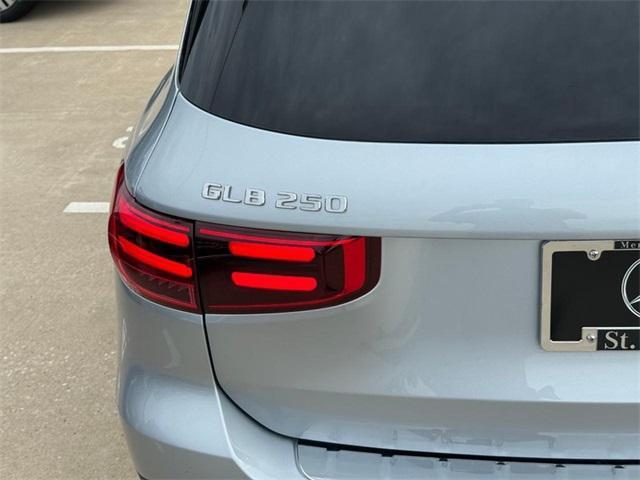 new 2025 Mercedes-Benz GLB 250 car, priced at $55,045