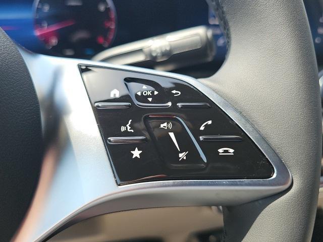 new 2025 Mercedes-Benz GLA 250 car, priced at $47,295