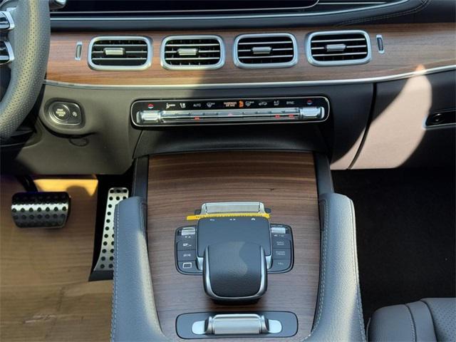 new 2025 Mercedes-Benz GLS 450 car, priced at $95,365