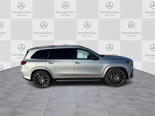 new 2025 Mercedes-Benz GLS 580 car, priced at $124,305