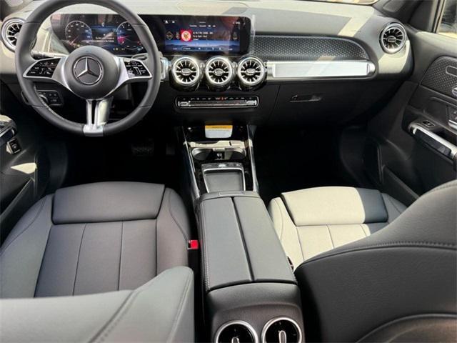 new 2025 Mercedes-Benz GLB 250 car, priced at $49,595