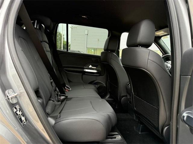 new 2025 Mercedes-Benz GLB 250 car, priced at $51,715
