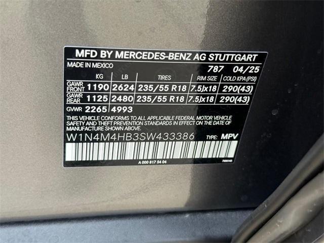 new 2025 Mercedes-Benz GLB 250 car, priced at $51,715