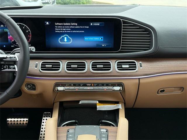 new 2025 Mercedes-Benz GLS 580 car, priced at $120,785
