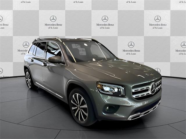 new 2023 Mercedes-Benz GLB 250 car, priced at $52,755