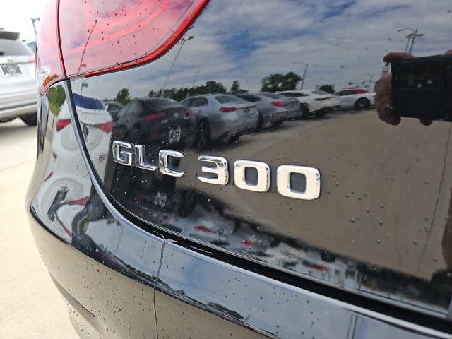 used 2022 Mercedes-Benz GLC 300 car, priced at $38,204