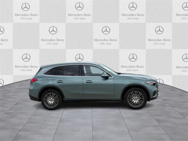 new 2025 Mercedes-Benz GLC 300 car, priced at $59,090