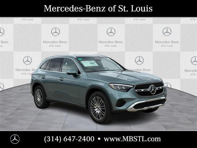 new 2025 Mercedes-Benz GLC 300 car, priced at $59,090