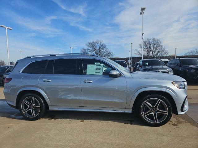 new 2025 Mercedes-Benz GLS 450 car, priced at $95,365