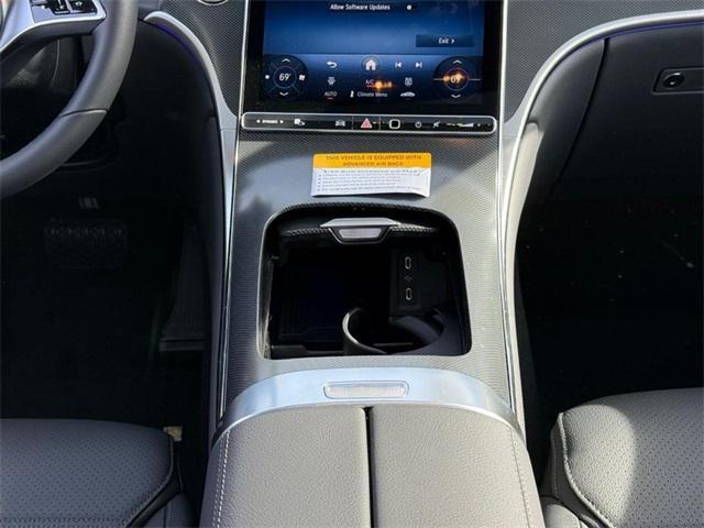 new 2025 Mercedes-Benz GLC 300 car, priced at $59,795