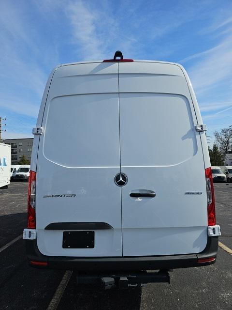 new 2024 Mercedes-Benz Sprinter 3500 car, priced at $76,686