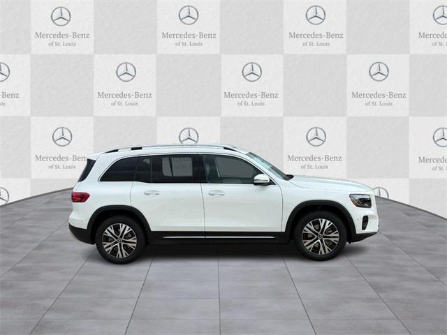 new 2025 Mercedes-Benz GLB 250 car, priced at $49,595