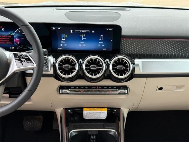 new 2025 Mercedes-Benz GLB 250 car, priced at $49,595