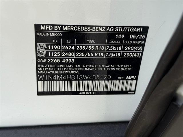 new 2025 Mercedes-Benz GLB 250 car, priced at $49,595