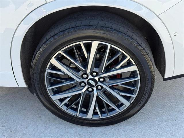 used 2023 Cadillac XT6 car, priced at $41,011