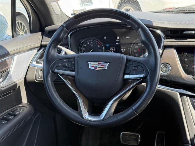 used 2023 Cadillac XT6 car, priced at $41,011