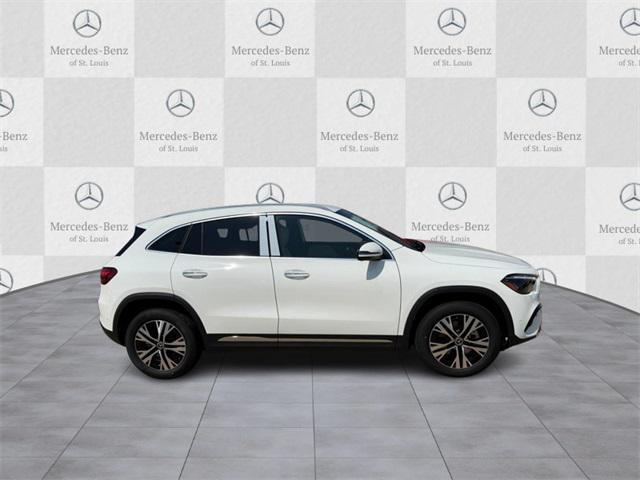 new 2025 Mercedes-Benz GLA 250 car, priced at $47,295