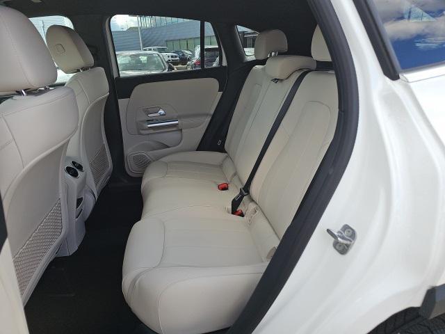 new 2025 Mercedes-Benz GLA 250 car, priced at $47,295