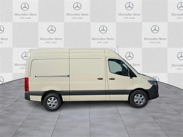 new 2025 Mercedes-Benz Sprinter 2500 car, priced at $69,944