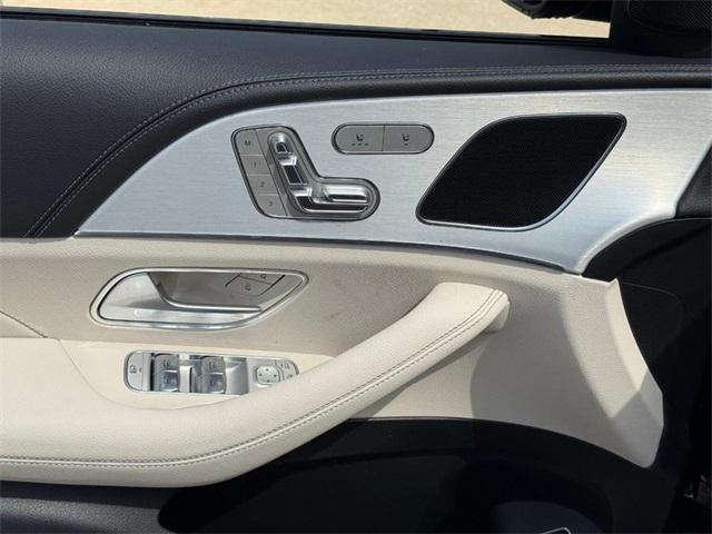 new 2025 Mercedes-Benz GLE 450 car, priced at $86,195