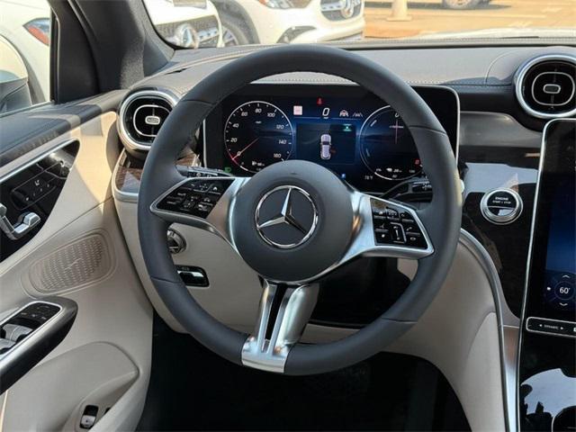new 2025 Mercedes-Benz GLC 350e car