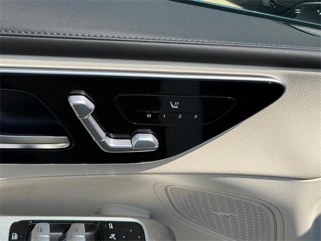 new 2025 Mercedes-Benz GLC 350e car