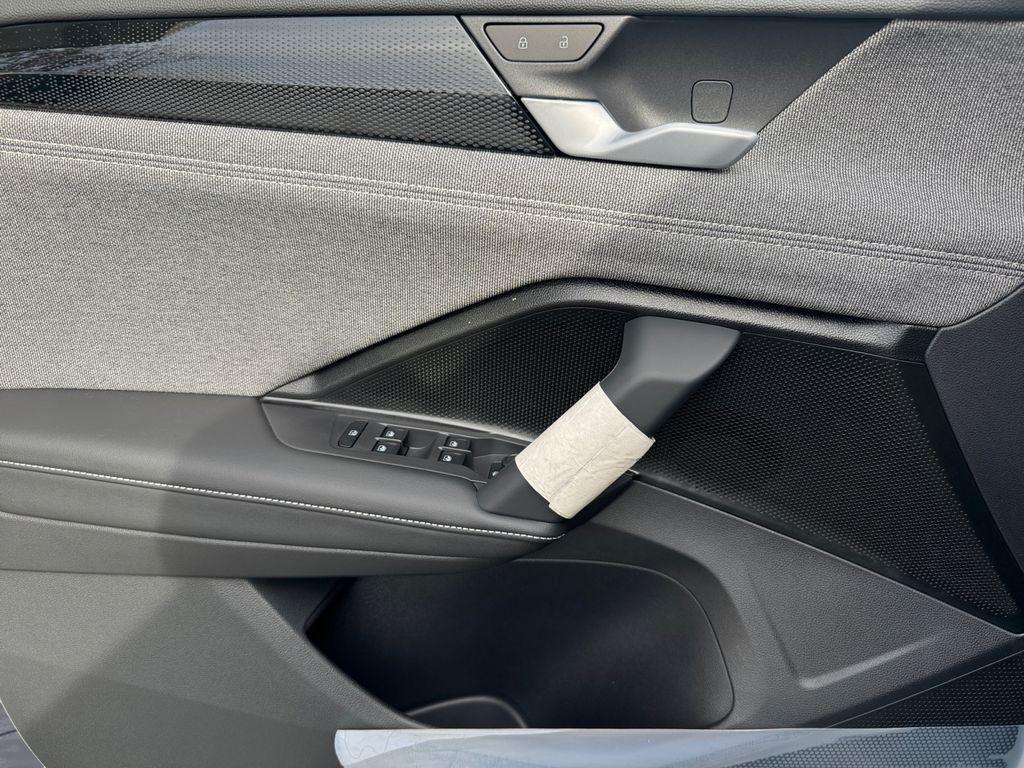 new 2025 Volkswagen Tiguan car, priced at $28,630