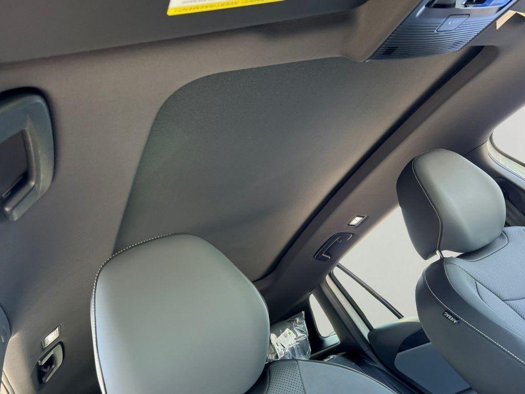 new 2025 Volkswagen Tiguan car, priced at $36,429