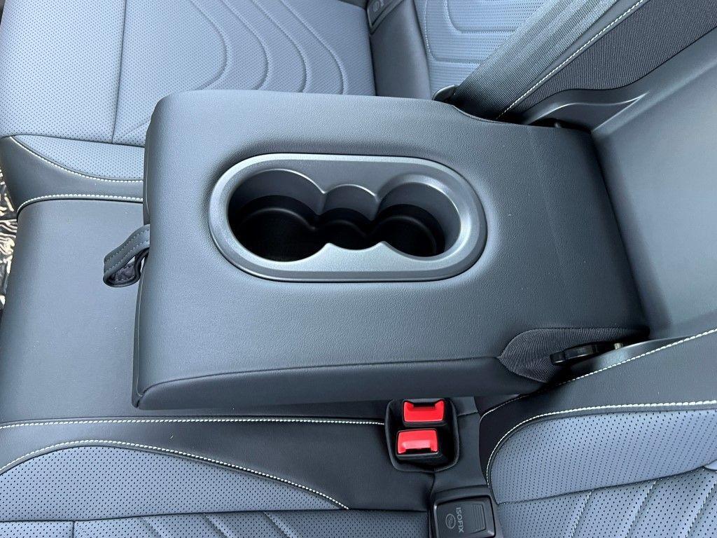 new 2025 Volkswagen Tiguan car, priced at $37,179
