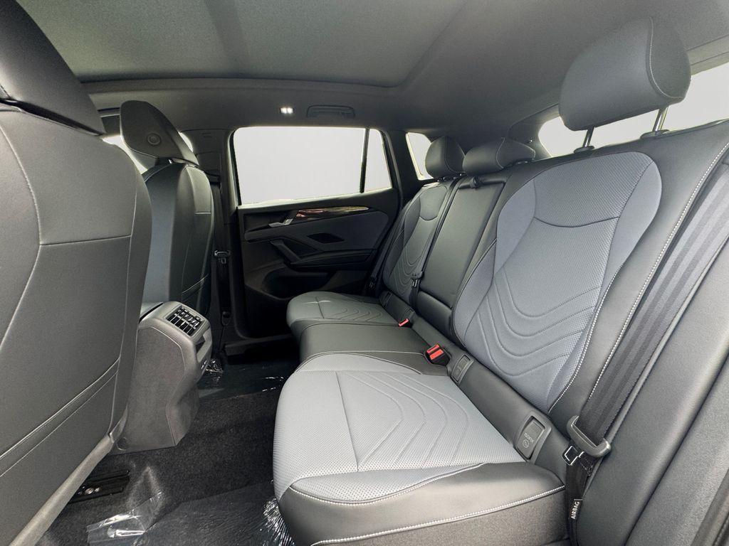 new 2025 Volkswagen Tiguan car, priced at $34,243