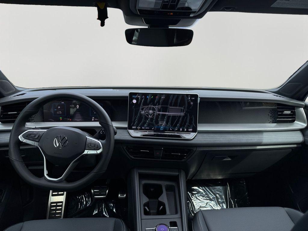 new 2025 Volkswagen Tiguan car, priced at $34,243