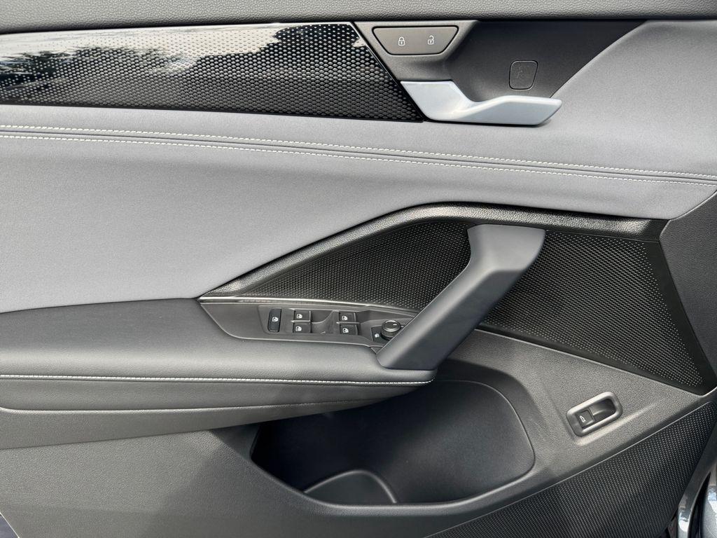 new 2025 Volkswagen Tiguan car, priced at $34,243