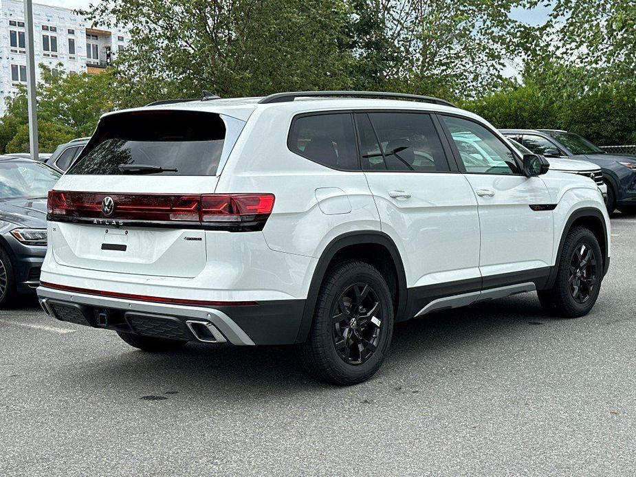 new 2024 Volkswagen Atlas car, priced at $47,083