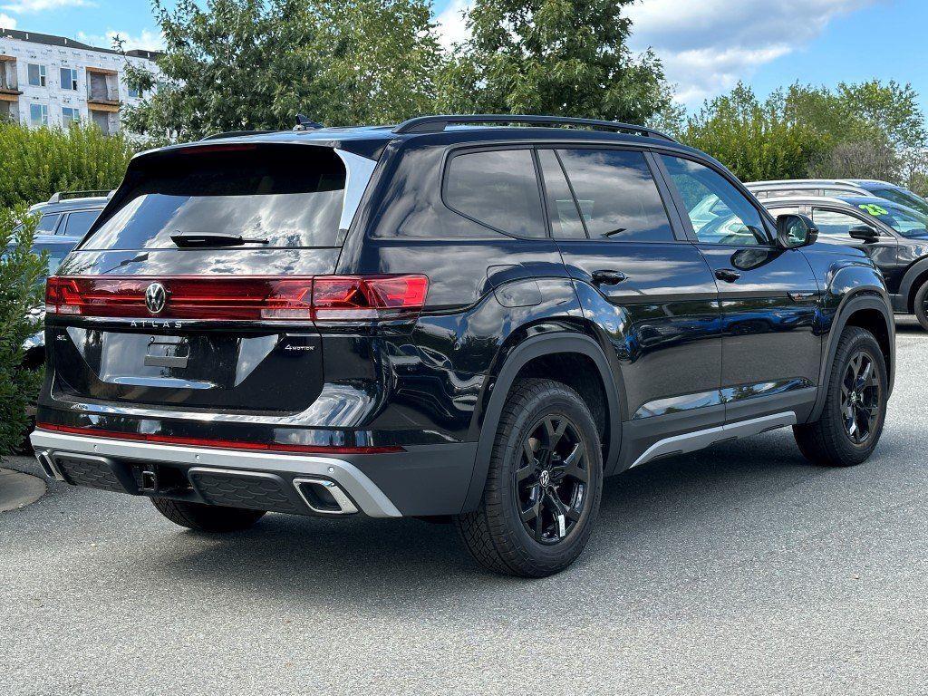 new 2024 Volkswagen Atlas car, priced at $46,458