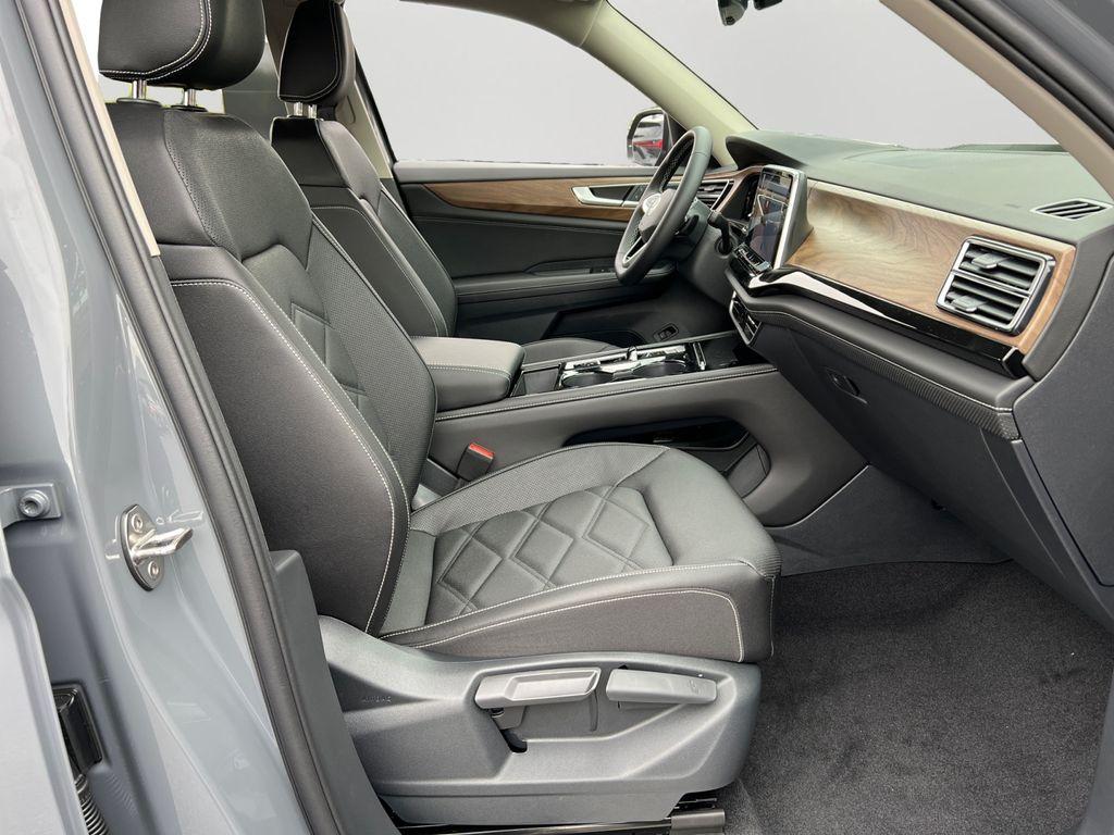 new 2026 Volkswagen Atlas car, priced at $46,655