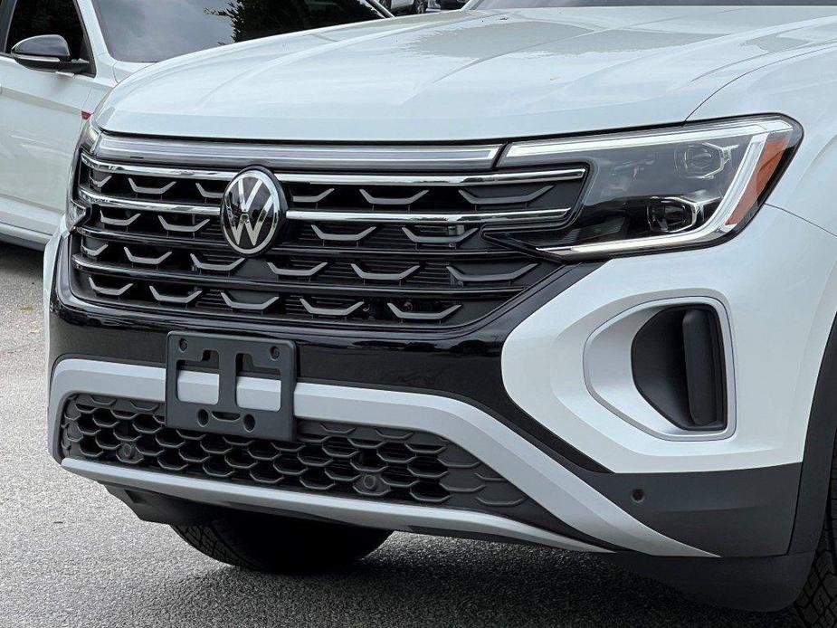 new 2024 Volkswagen Atlas car, priced at $46,580