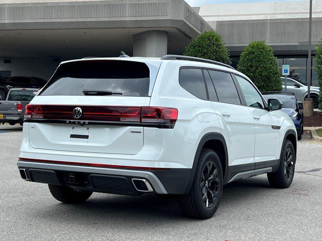 new 2024 Volkswagen Atlas car, priced at $46,580