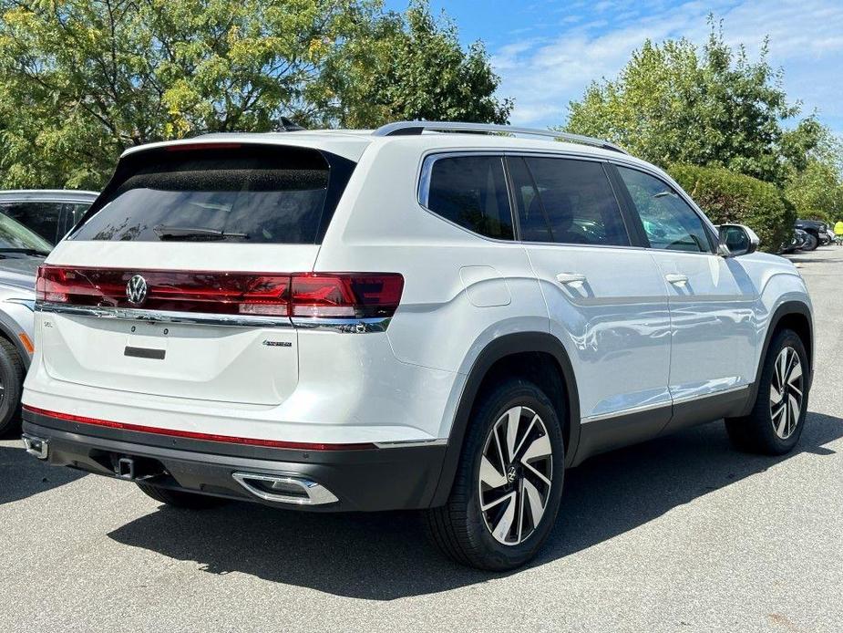 new 2024 Volkswagen Atlas car, priced at $44,672