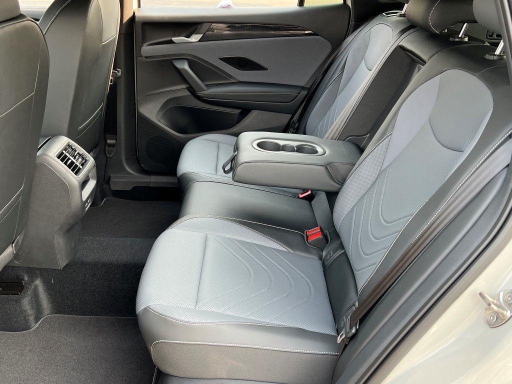 new 2025 Volkswagen Tiguan car, priced at $38,337