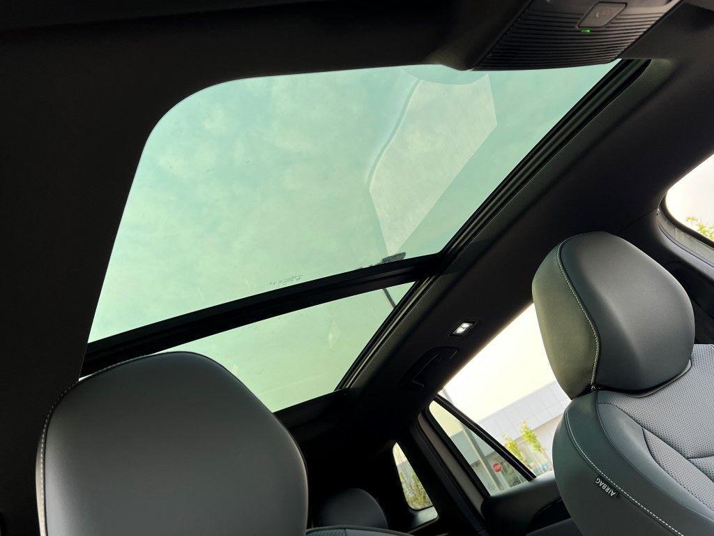 new 2025 Volkswagen Tiguan car, priced at $38,337