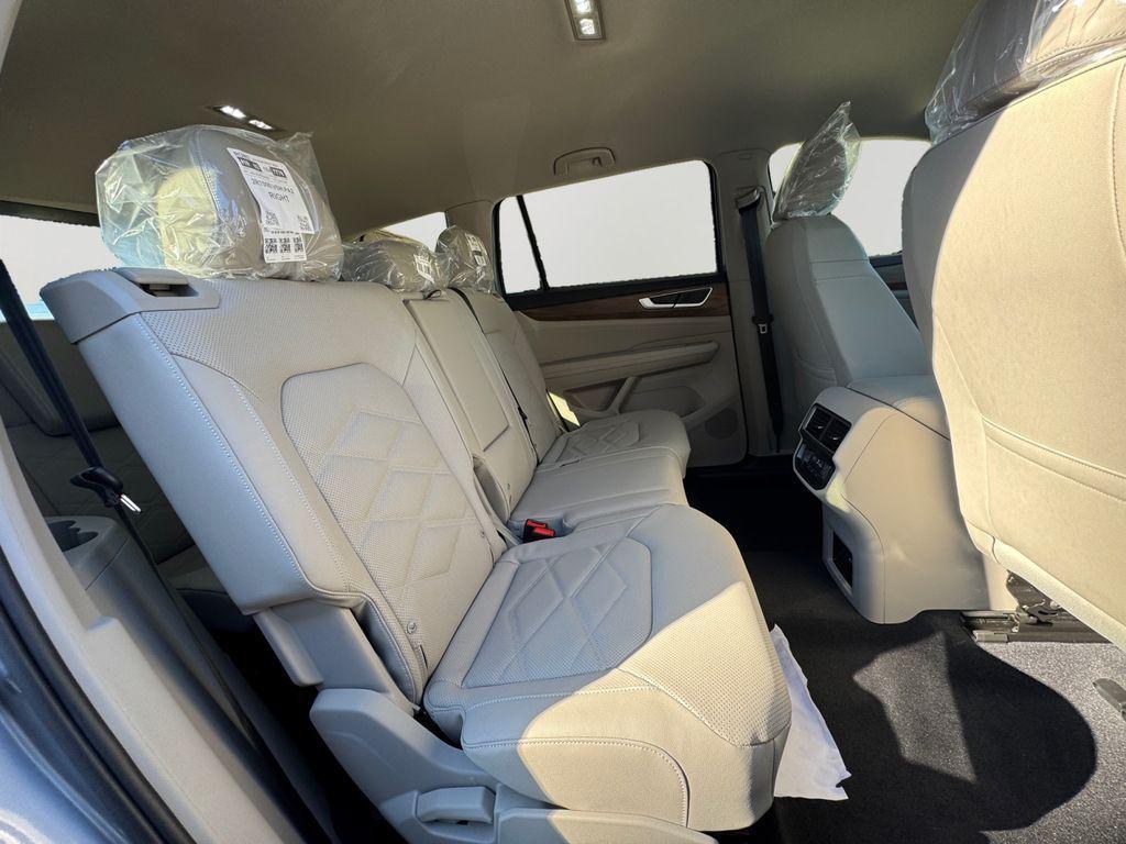 new 2026 Volkswagen Atlas car, priced at $40,733