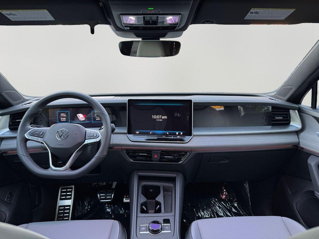 new 2025 Volkswagen Tiguan car, priced at $34,907
