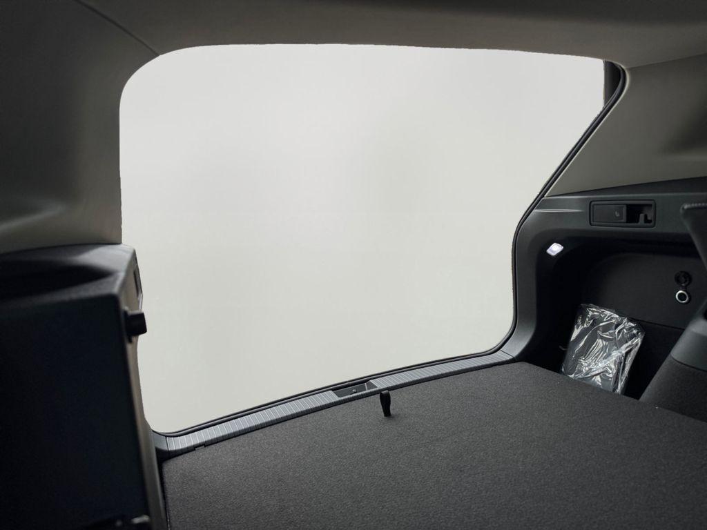 new 2025 Volkswagen Tiguan car, priced at $32,653