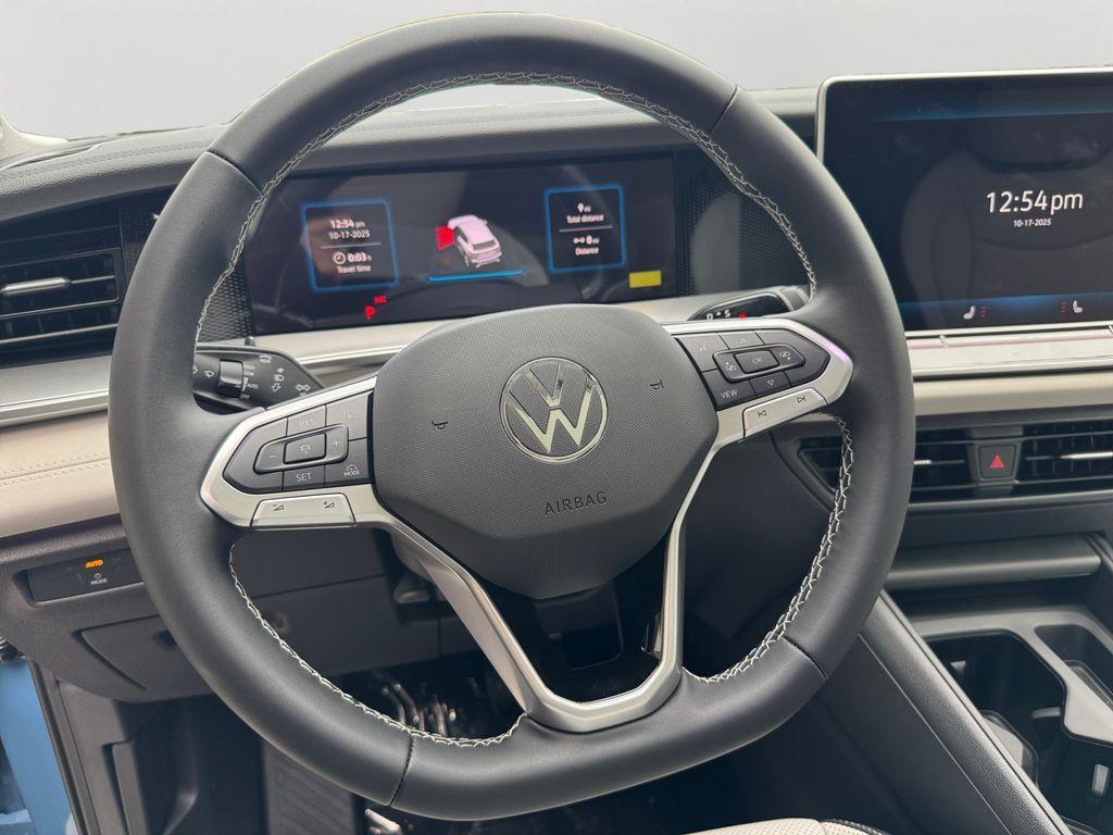 new 2025 Volkswagen Tiguan car, priced at $32,653