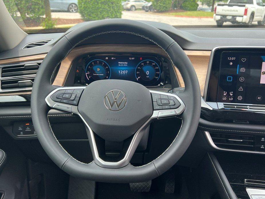 new 2024 Volkswagen Atlas car, priced at $40,051