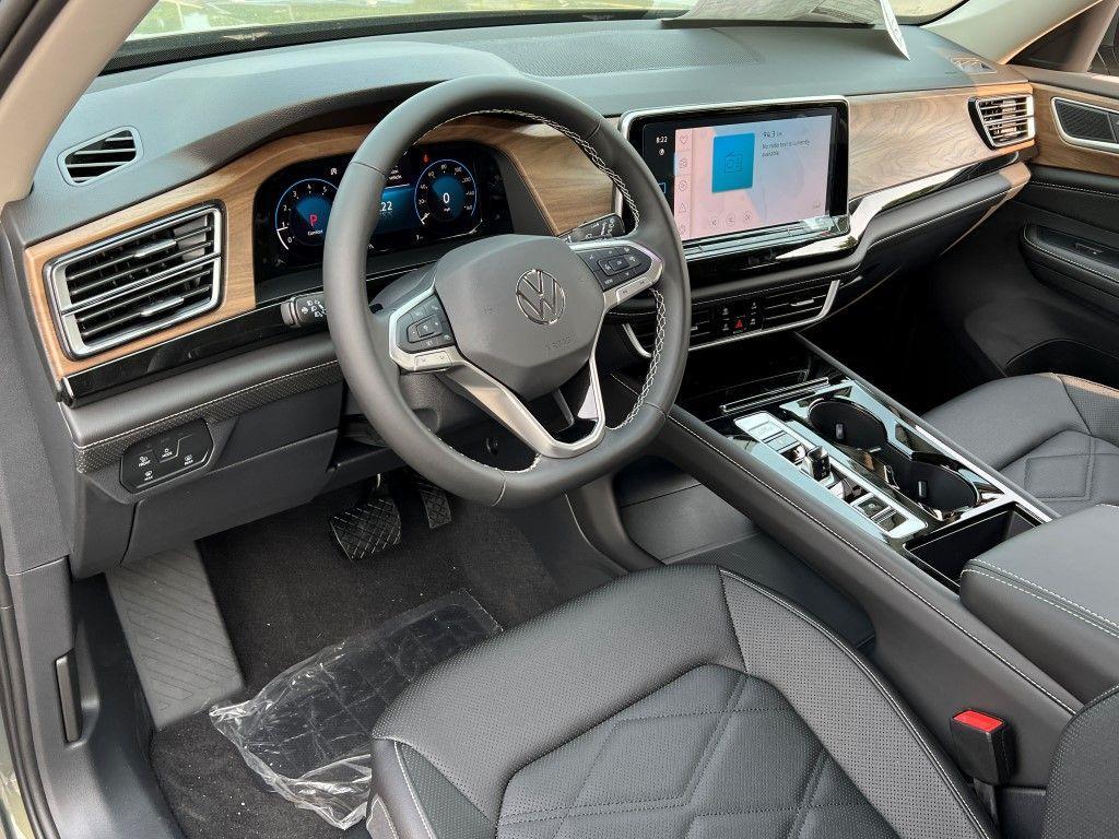 new 2025 Volkswagen Atlas car, priced at $44,889
