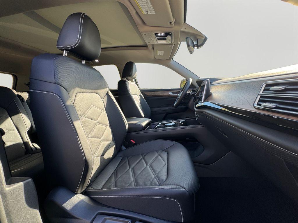 new 2026 Volkswagen Atlas car, priced at $46,166